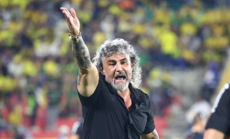 Leonel Álvarez no es más el técnico de Atlético Bucaramanga