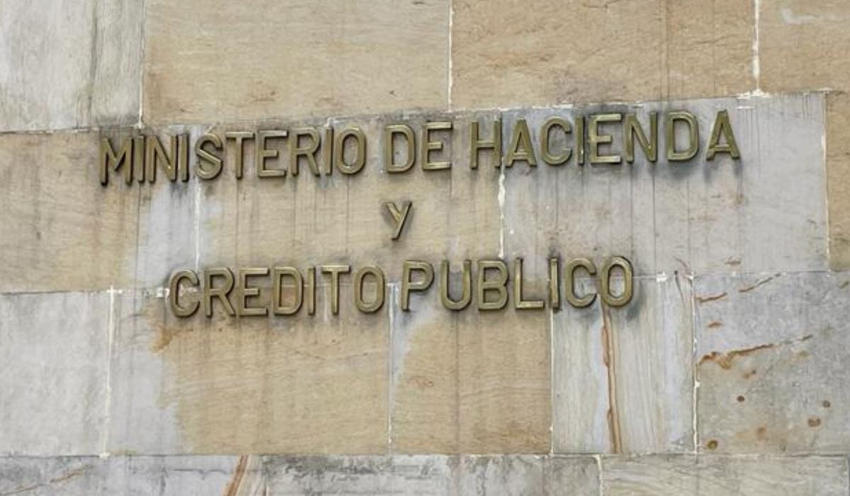 Gobierno Petro asegura que logró bajar la deuda externa ¿Le creemos?