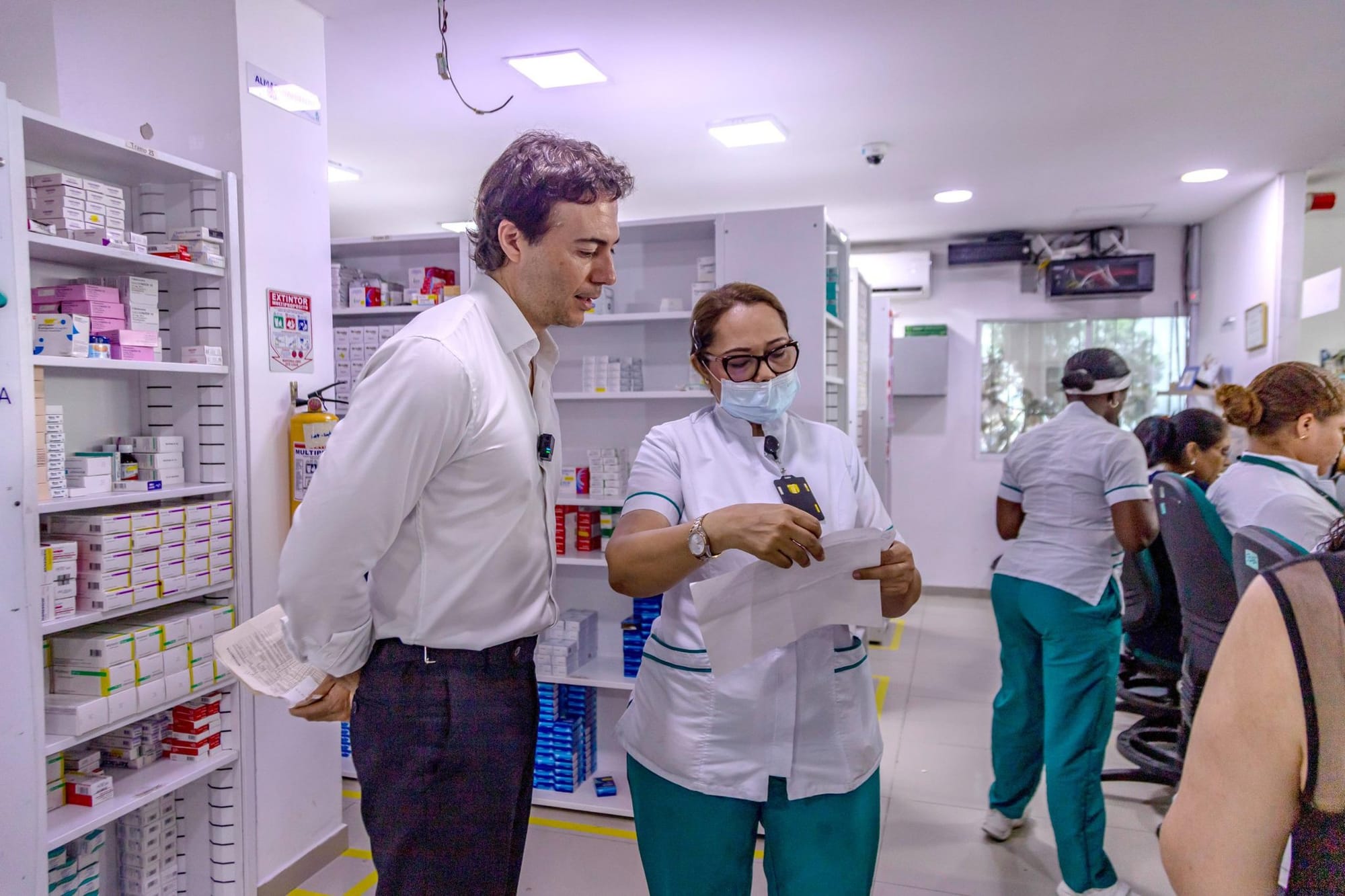 ¡Infame! Esta es la droguería que tiene acaparados más de un millón de medicamentos