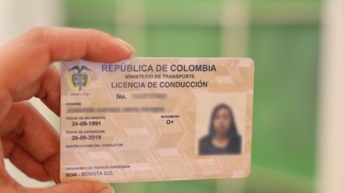 Licencia de conducción en Colombia: aprueban sistema de puntos que puede quitarte el pase si sigue infringiendo