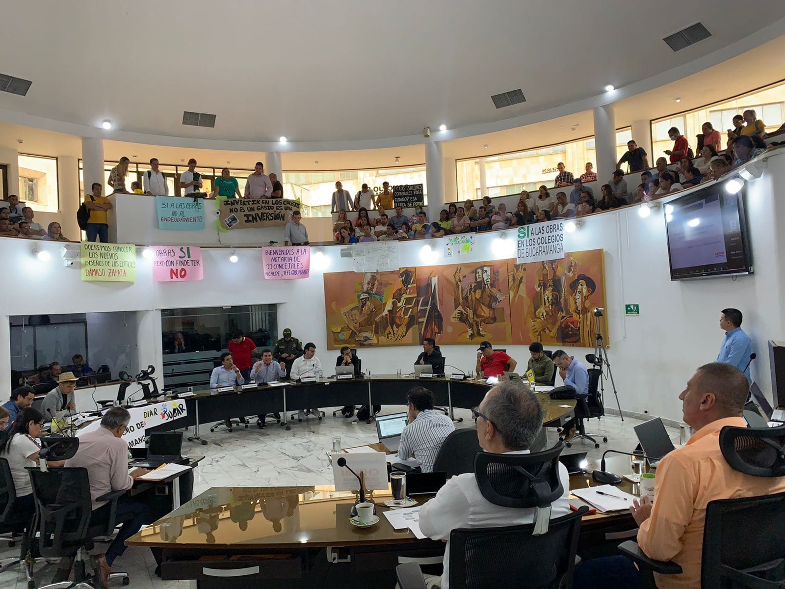 Con más rechazo ciudadano que apoyos, Concejo de Bucaramanga aprobó histórico endeudamiento de $538 mil millones