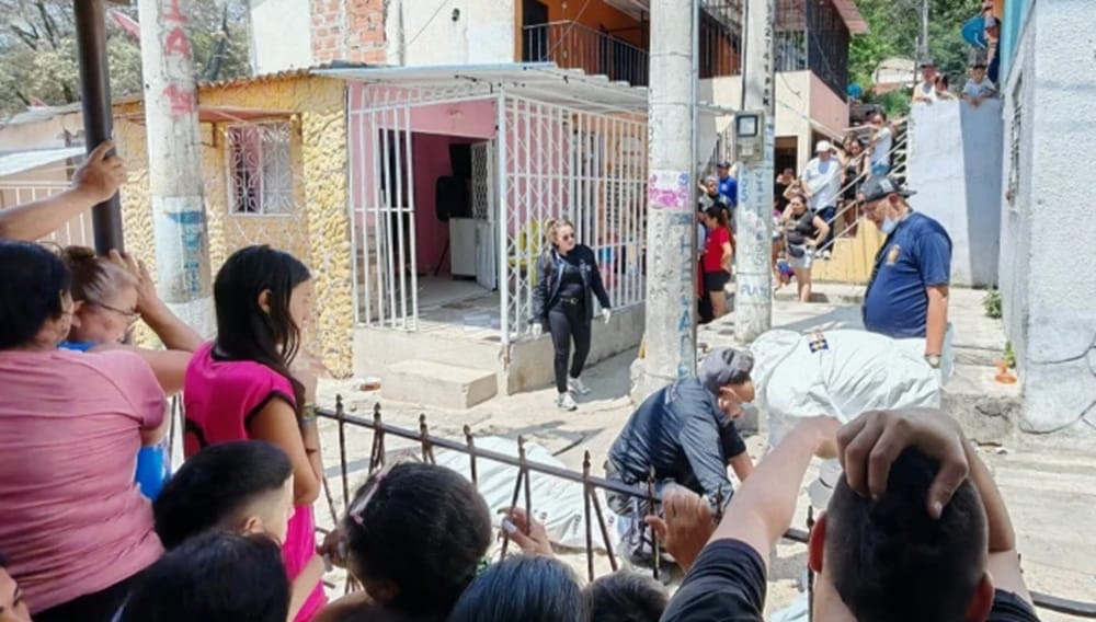 Dos hermanos asesinados frente a su casa en Bucaramanga