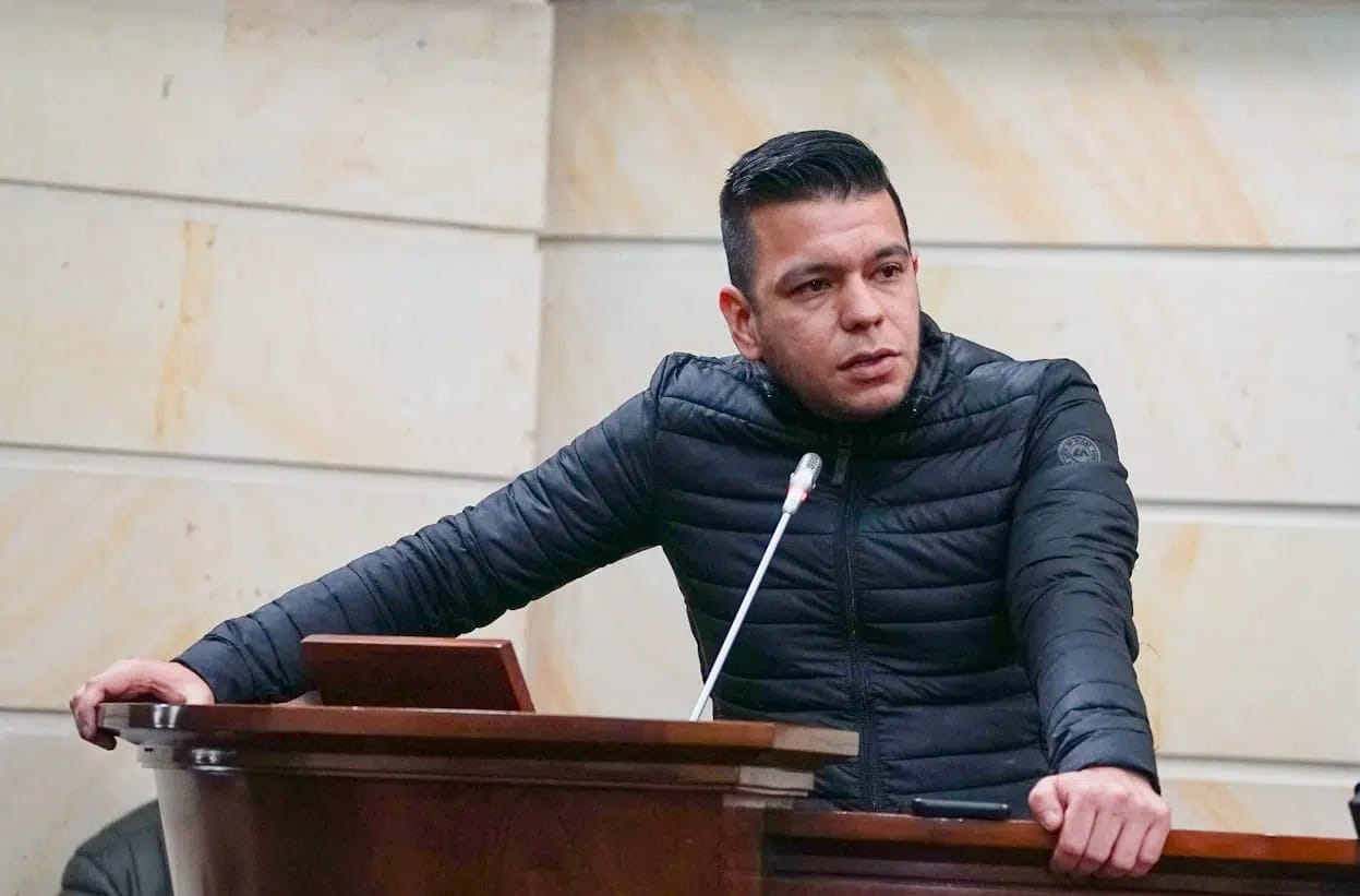 Senador Jota Pe Hernández fue amenazado de muerte