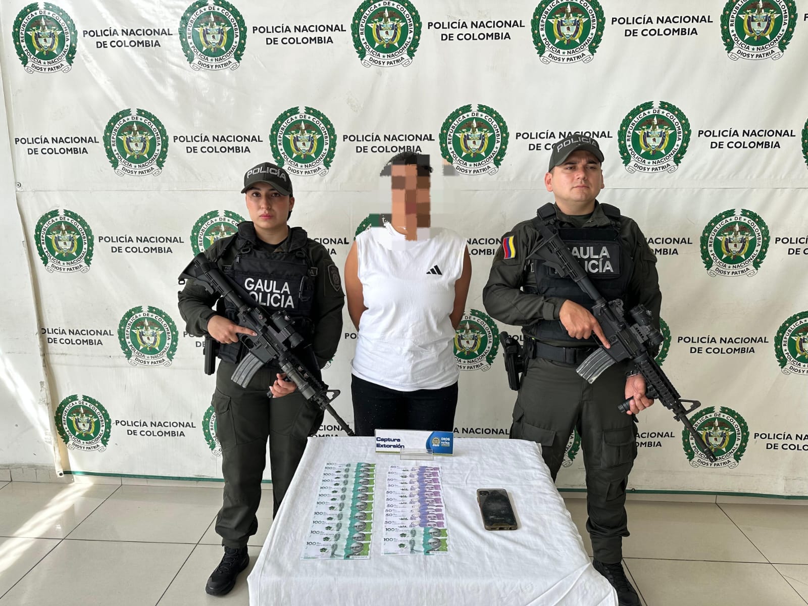 Cayó presunta extorsionista en Bucaramanga: exigía $20 millones a funcionario del sector salud