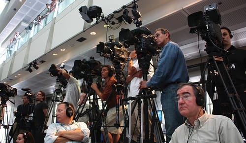 Más de 120.000 periodistas y comunicadores del país serán beneficiados con histórico decreto de protección laboral y seguridad social
