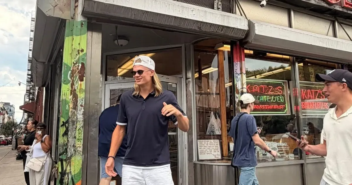 Haaland cambió los goles por el turismo en Nueva York