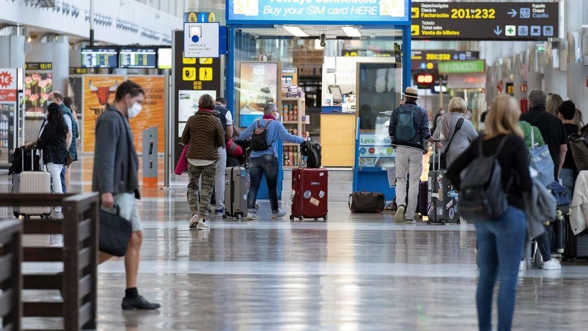 Migración proyecta más de 2,4 millones de movimientos internacionales en vacaciones