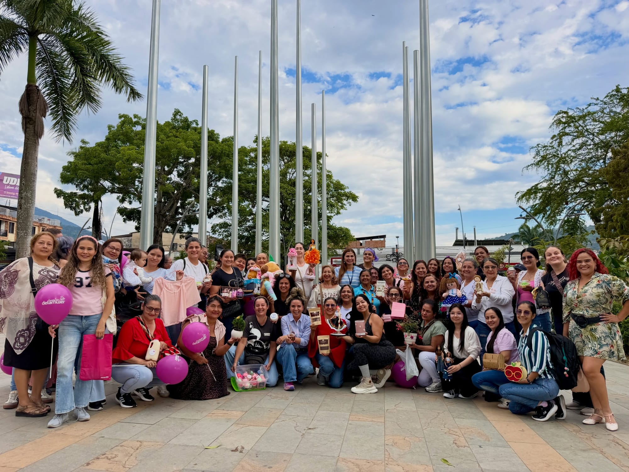 Mujeres empoderadas en Expo Mujer Floridablanca