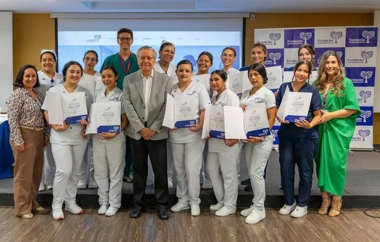 Graduación nuevos Técnicos Laborales FCV