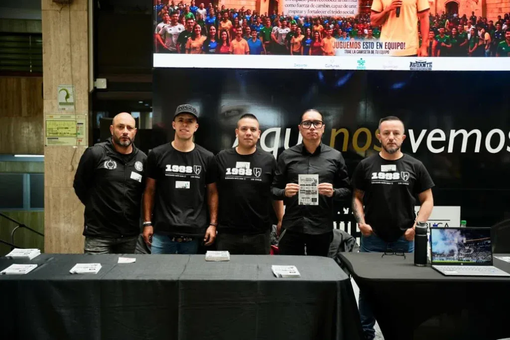 ¿Pasión asesina? Barristas llegaron al congreso para discutir el papel del fútbol como herramienta de transformación social