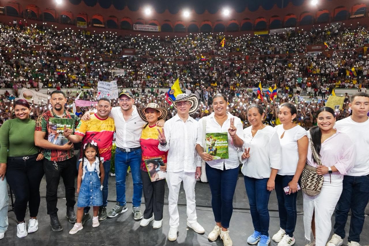 Gobierno Petro sacó de la pobreza a 1,8 millones de personas en 2025