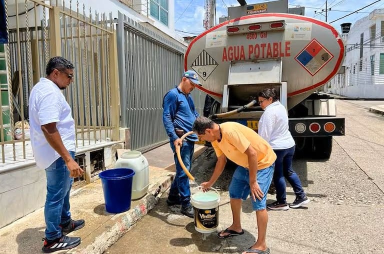 Abastecimiento de emergencia por escases de agua en Bucaramanga
