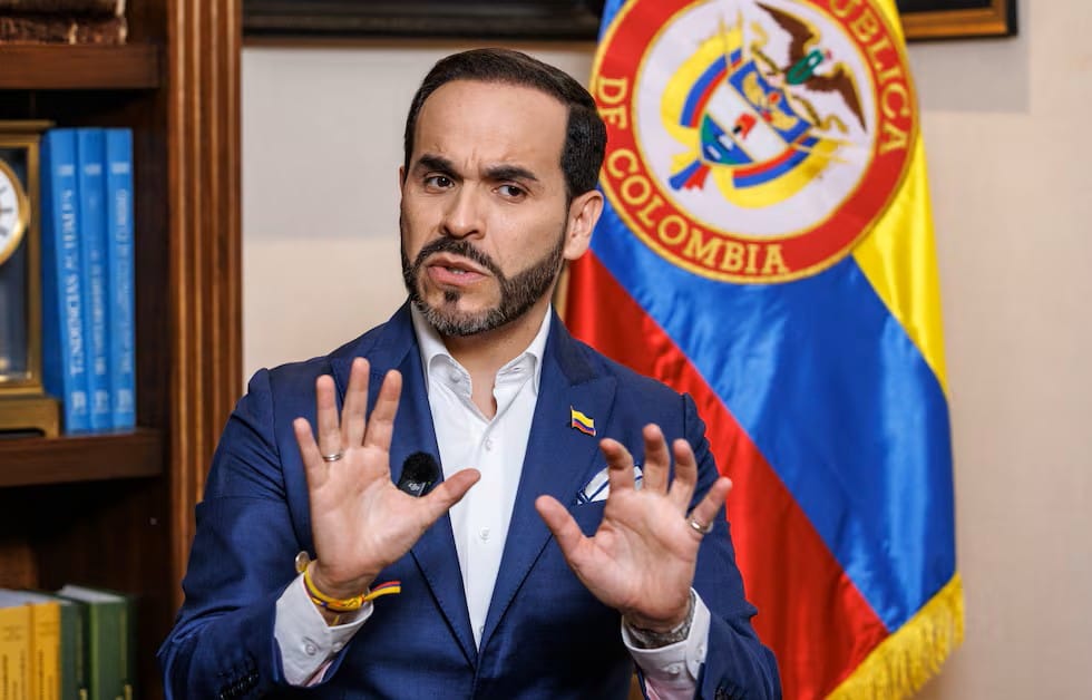 Abelardo De La Espriella denuncia compra de votos