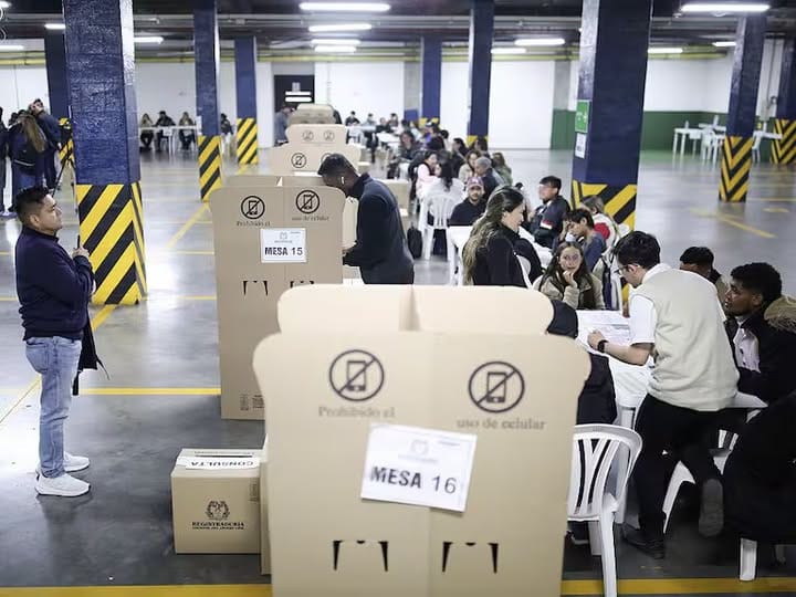 Material electoral fue entregado en las regiones afectadas por el invierno en Santander