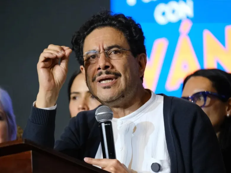 Iván Cepeda ganó en 120 municipios que controlan guerrillas de las FARC