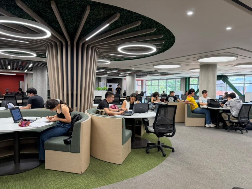 Bibliotecas de la UIS mantienen sus servicios durante el receso académico