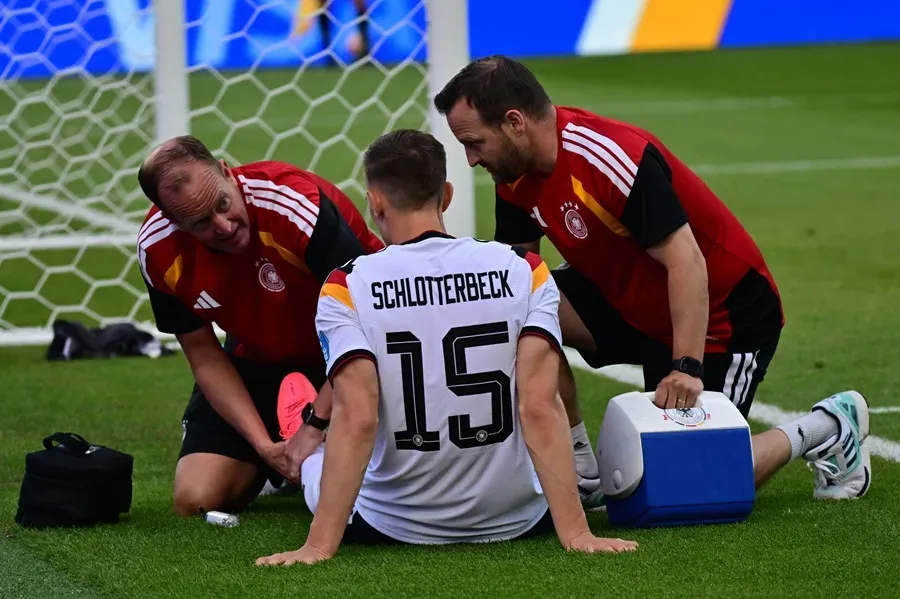 Alemania pierde a Schlotterbeck para el resto del Mundial por grave lesión