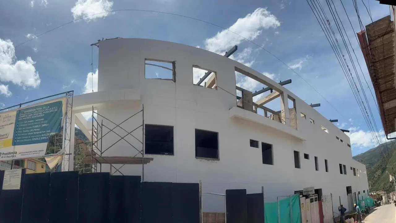 ¿Un nuevo elefante blanco en Santander? Obra del Hospital de San Andrés se encuentra suspendida, con retrasos, sobrecostos y denuncias ciudadanas