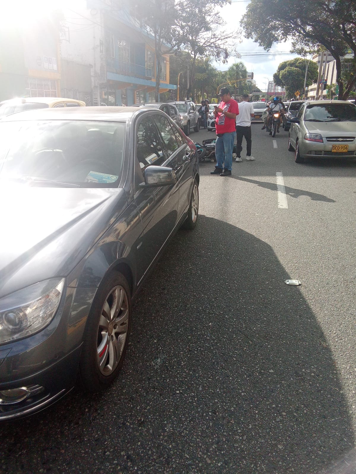 Joven domiciliario resultó herido tras fuerte accidente en la carrera 27