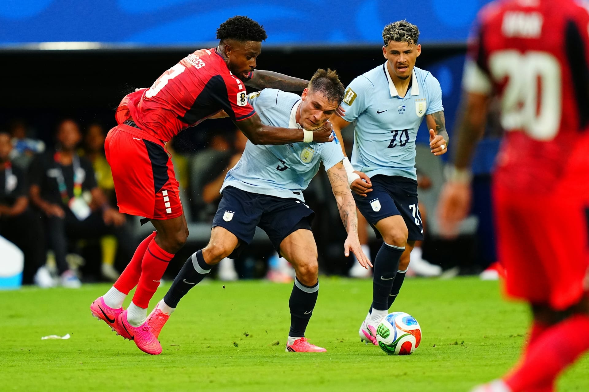 Uruguay llega obligado a ganar ante España