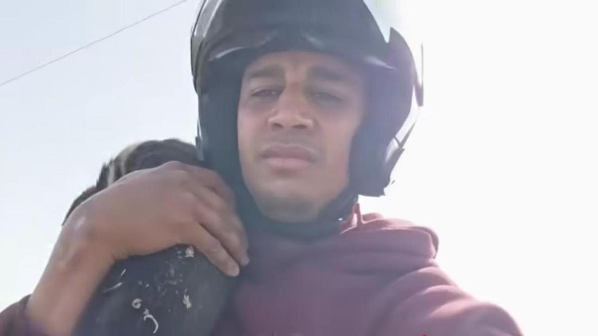 Youtuber marroquí fue condenado a prisión por publicar un video comiendo un perro callejero