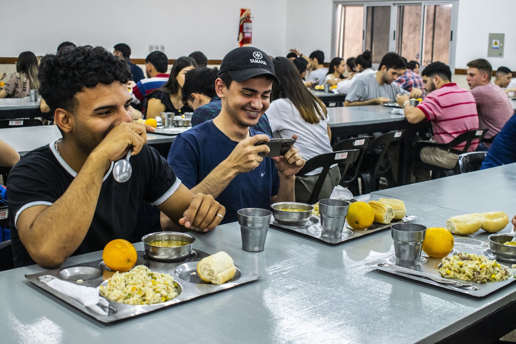 Proponen ampliar el Plan de Alimentación Escolar para los sectores universitarios. ¿Le gusta la idea?