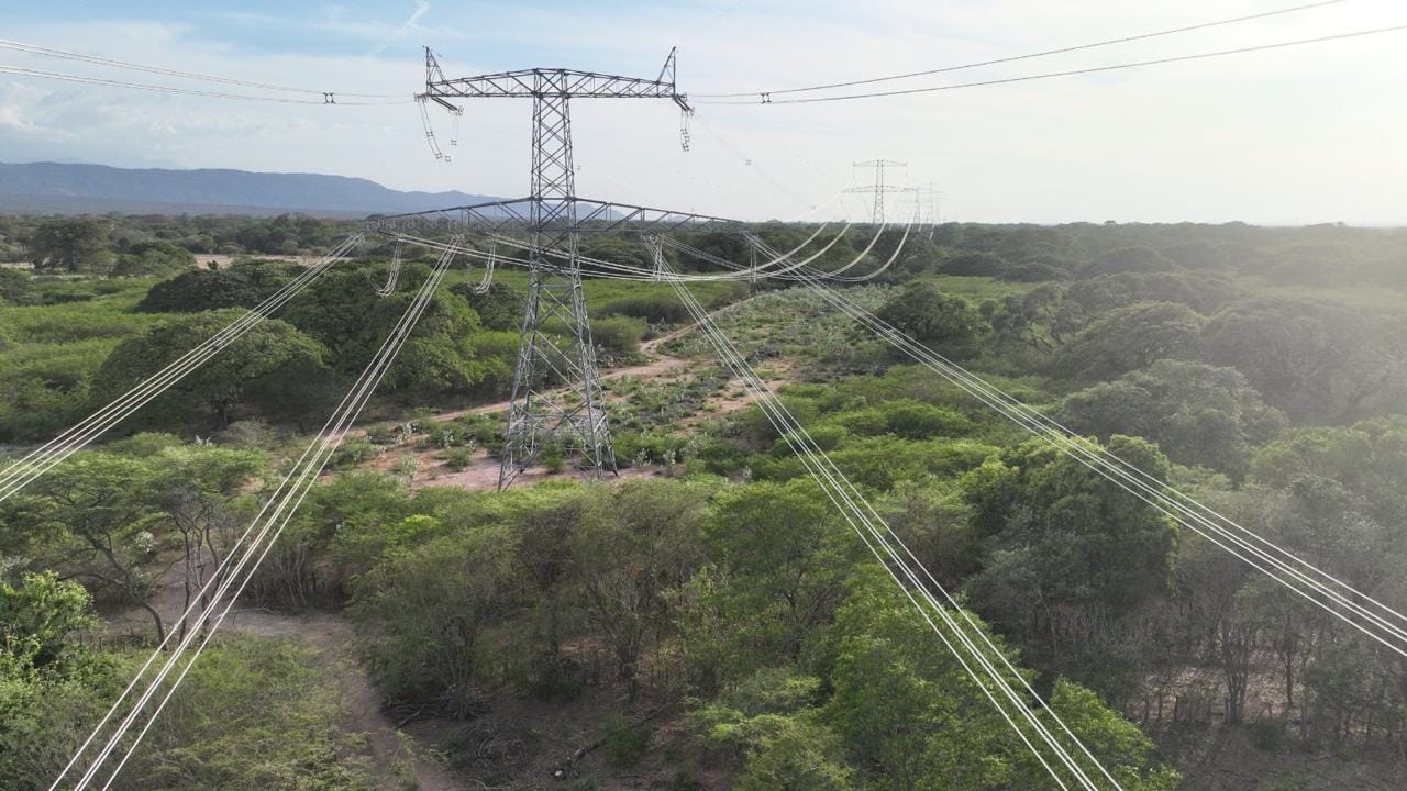 Sistema eléctrico avanzó hacia la interconexión para evitar apagones generalizados en el país