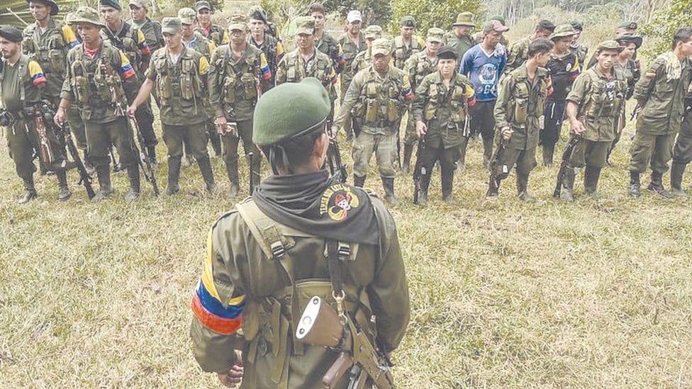 27.000 hombres en las  guerrillas de las FARC