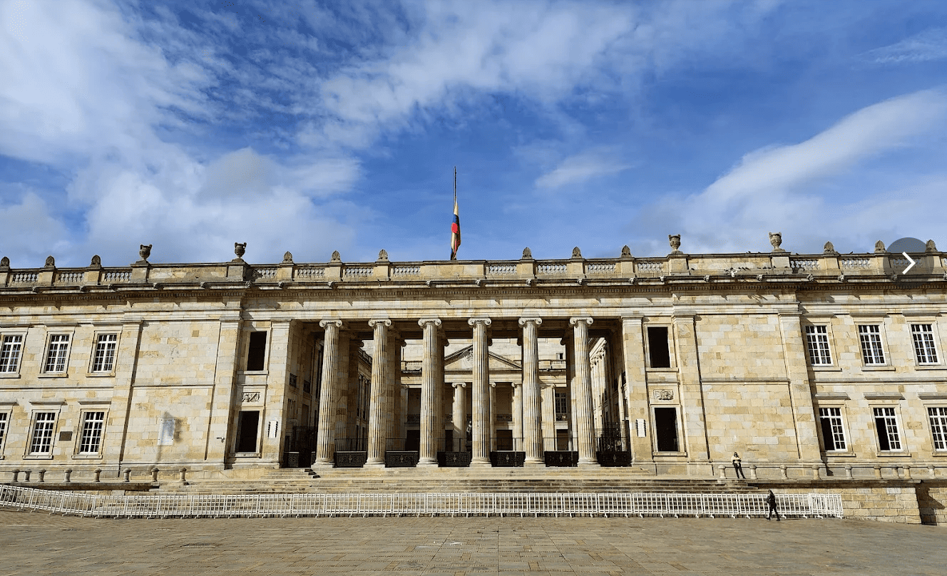 Nuevos congresistas pasarán primero por el salón de clases