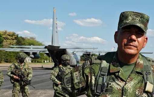 “Sacar a todos los criminales de debajo de las piedras”:  la orden de Abelardo a su nuevo ministro de Defensa