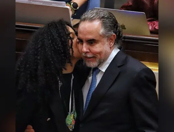 ¿Del título 'chimbo' a las 'coimas VIP'? La 'brillante' carrera que investiga la Fiscalía