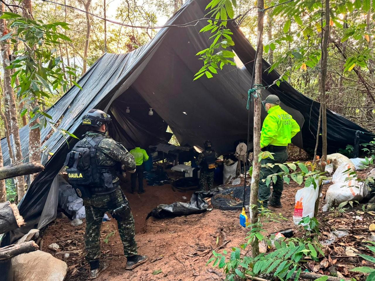 Ejército les tumbó la 'cocina' a dos grupos criminales