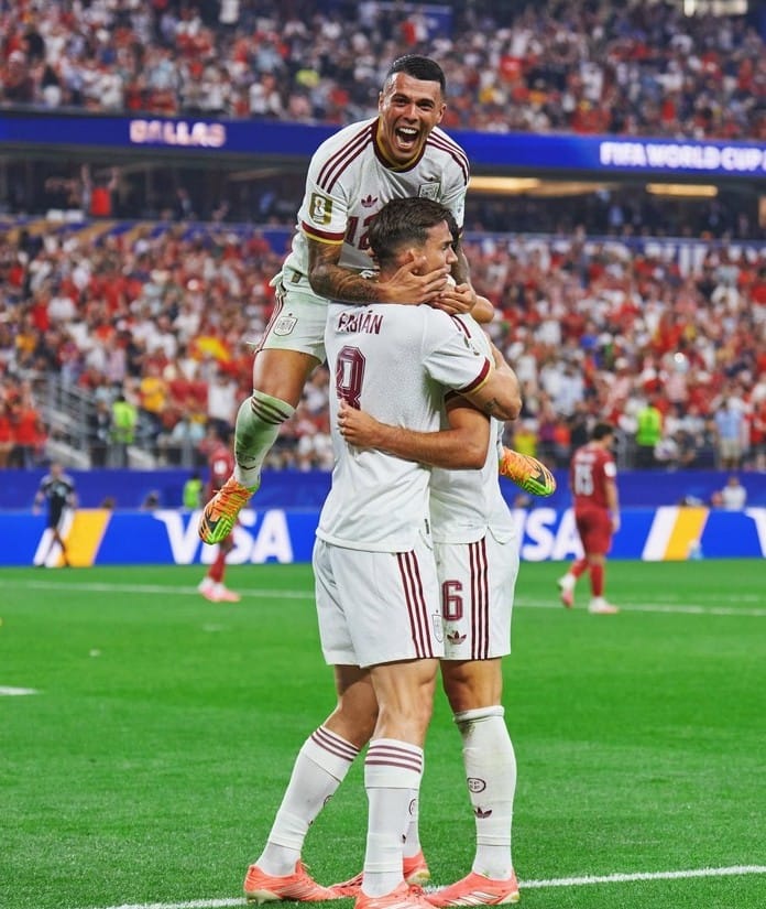 España derrota 1-0 a Portugal y despide a CR7