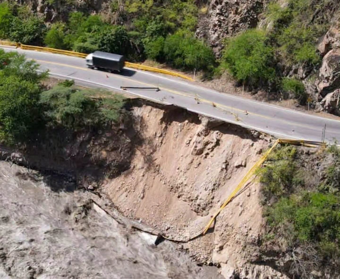 La Sociedad de Ingenieros pide urgencia manifiesta para vía Bucaramanga - Bogotá