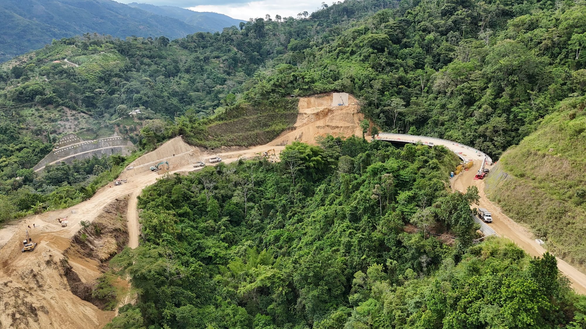 Par vial Bucaramanga–Rionegro supera el 50 % de ejecución y consolida sus principales frentes de obra