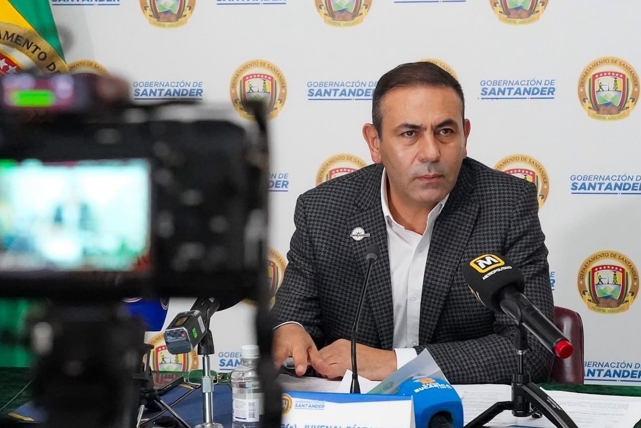 Gobernador de Santander pidió la intervención urgente de Invías y de la UNGR en las carrteras de  Santander