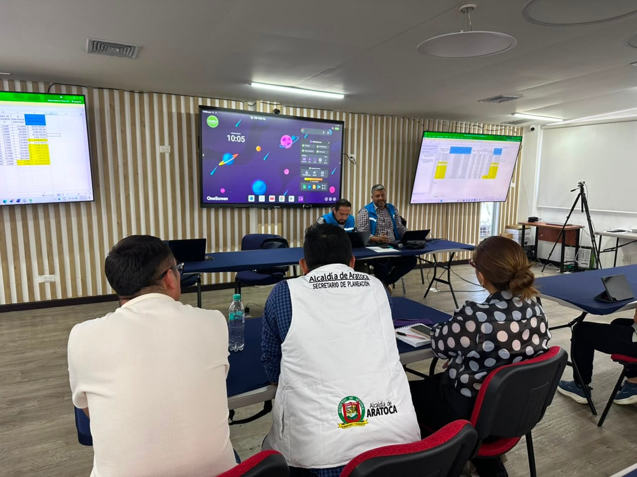 Gobernación logra acuerdos para ajustar avalúos catastrales en 33 municipios de Santander
