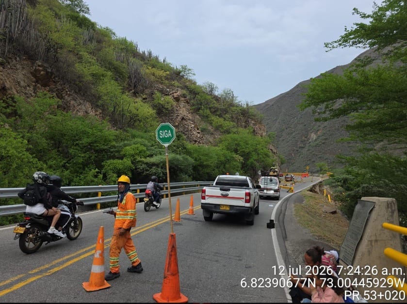 Recuperación de la vía Bucaramanga–Bogotá tomaría cerca de 10 meses