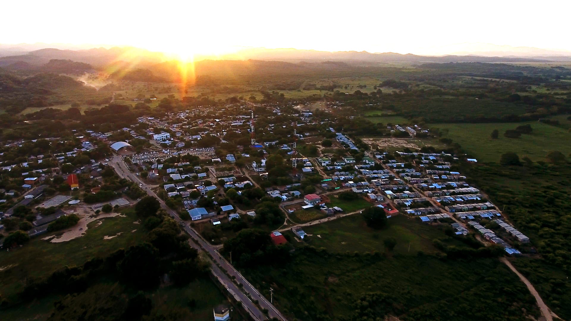 Ataque con drones sacude al sur de Bolívar: tres policías resultaron heridos tras atentado contra estación
