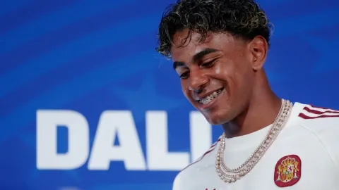 Lamine Yamal acaparó miradas con un collar de lujo valorado en 150.000 euros durante el Mundial