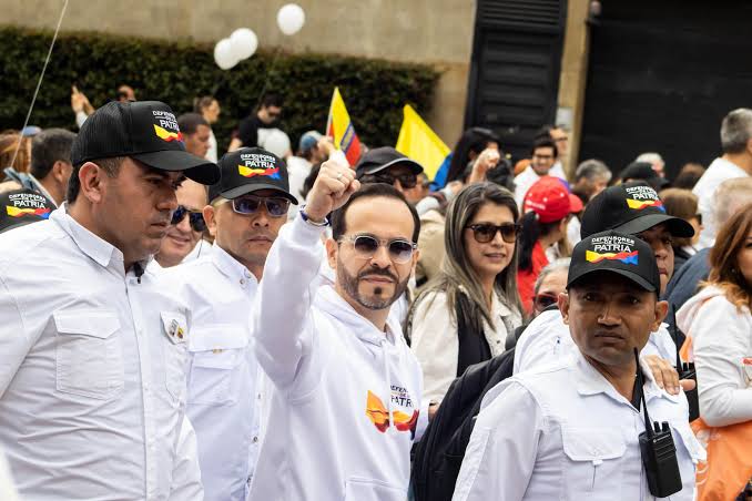 CNE reconoce el partido de Abelardo De la Espriella, Defensores de la Patria, como nueva colectividad política. ¿Le gusta la idea?