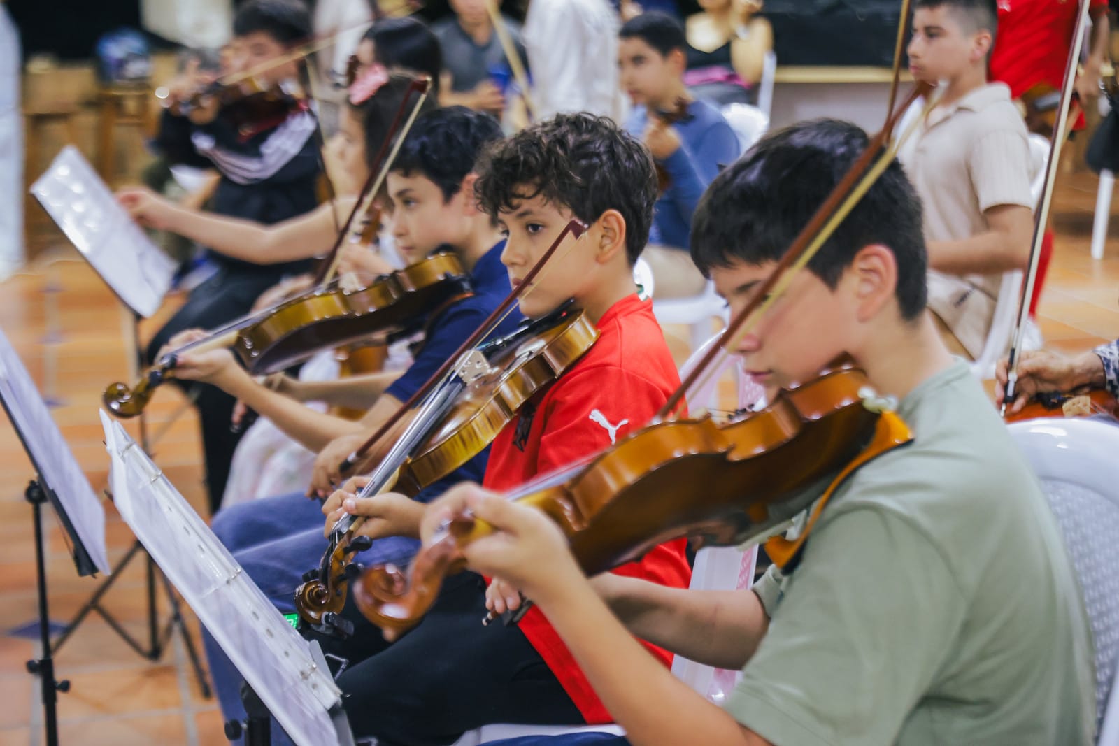 La Orquesta Filarmónica UDES fortalece su impacto social con nuevos semilleros de formación musical