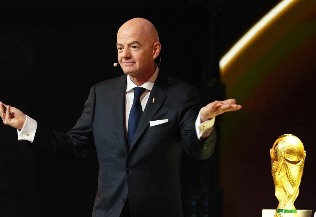 Infantino da marcha atrás al plan FIFA