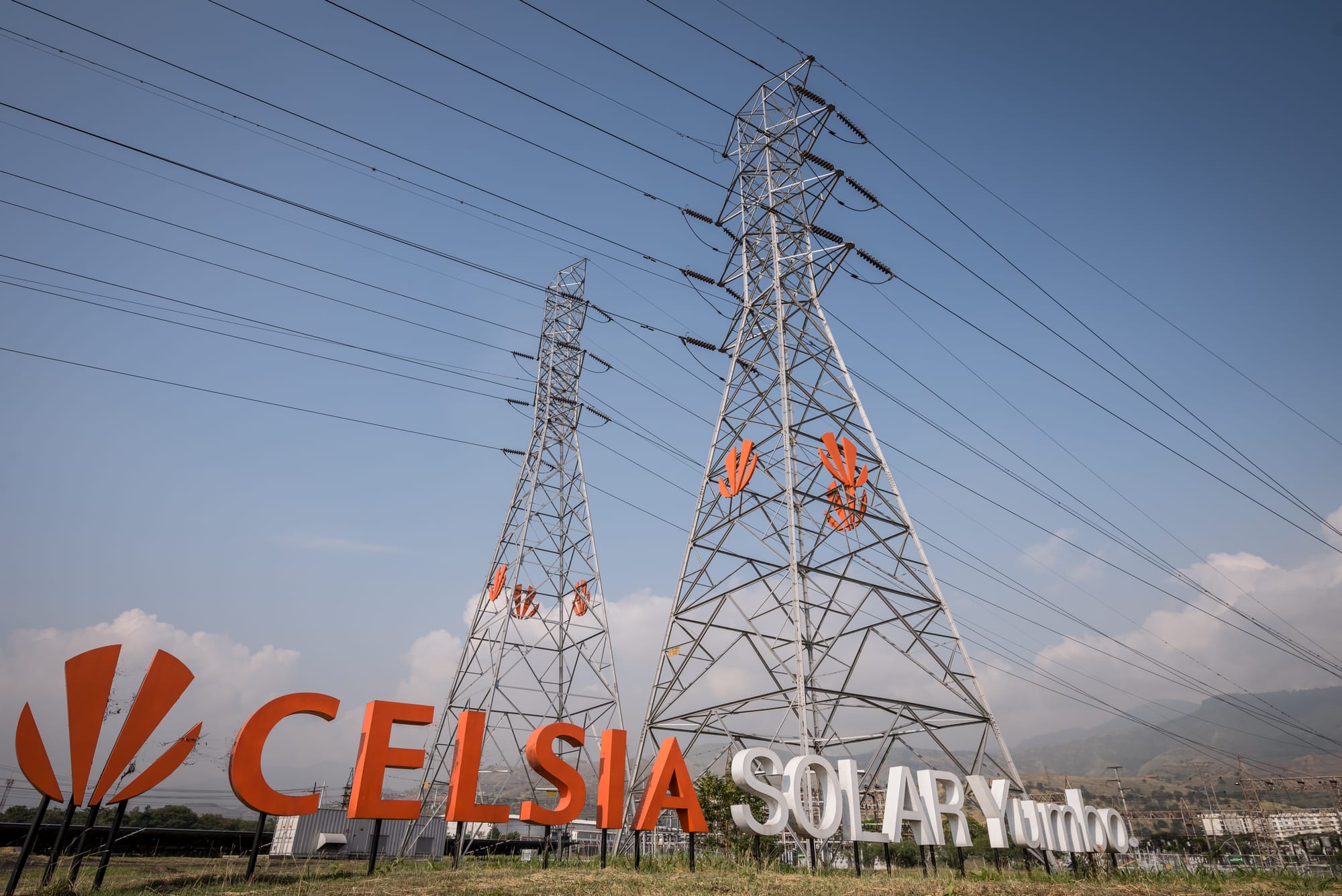 Miles de colombianos pudimos haber pagado más caro el servicio de energía por abusos de las empresas generadoras