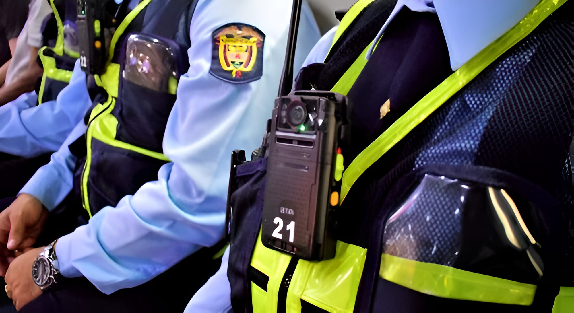 Sacó un arma traumática durante un procedimiento y ahora deberá pagar con tres meses de sanción