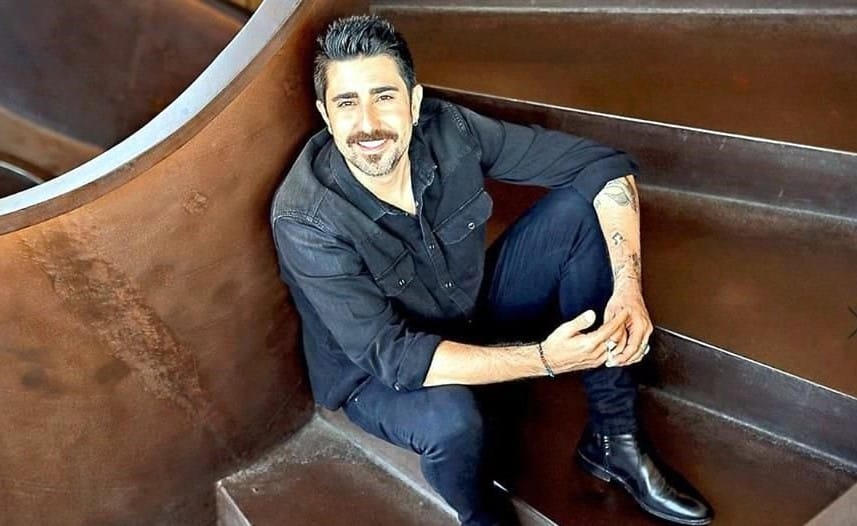 Álex Ubago vuelve a Colombia con “¿Qué Pides Tú?”