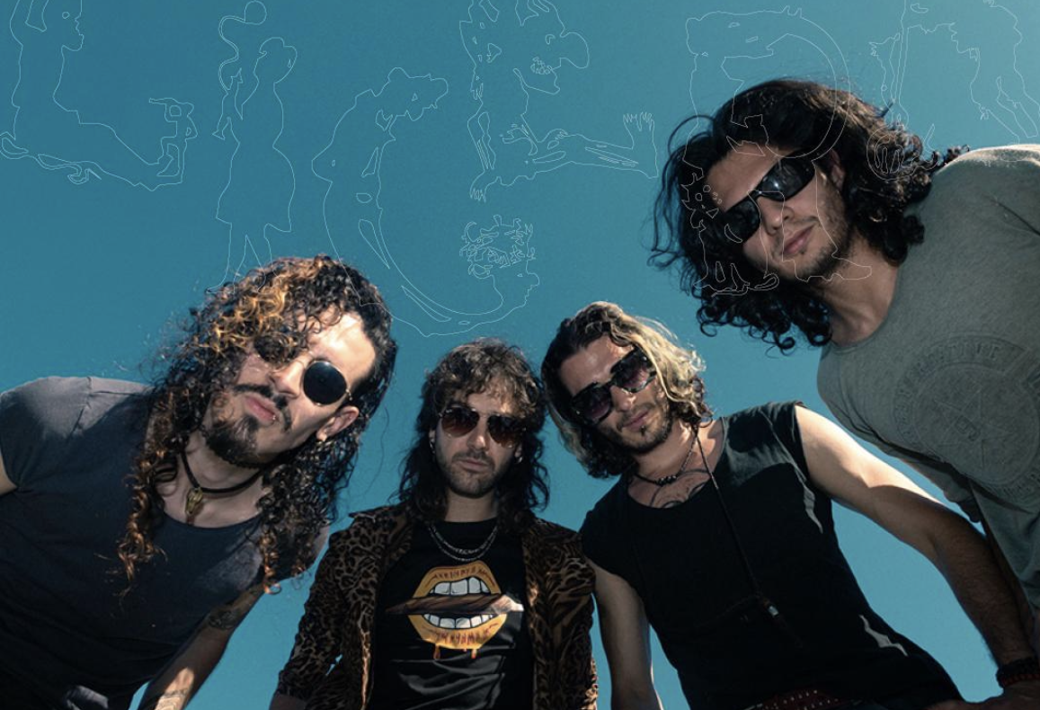 Ultraligera recibe dos nuevos discos de oro