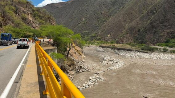 En dos semanas se restablecería el paso de carga pesada por la vía San Gil-Bucaramanga