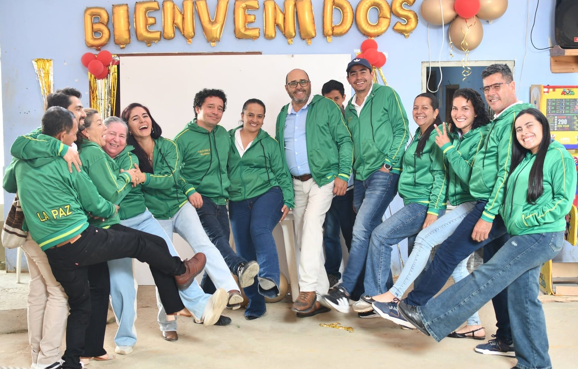 La Paz exalta y reconoce labores a docentes y personal administrativo