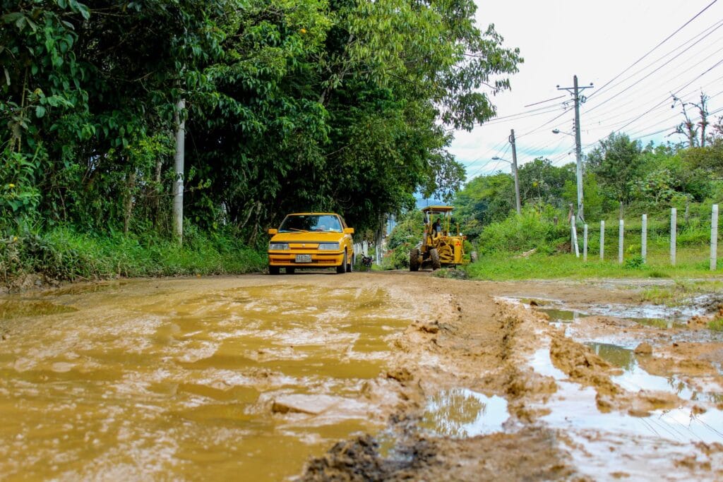 Obra vial Barbosa – UIS podría sufrir nuevas demoras: la comunidad está berraca